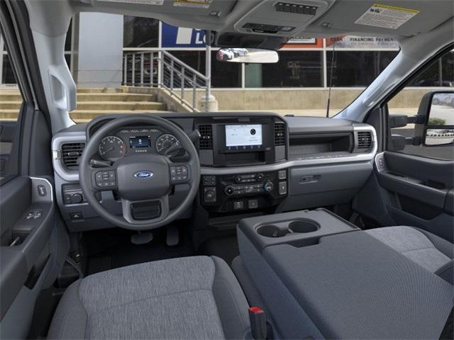 new 2025 Ford F-250 car, priced at $45,470