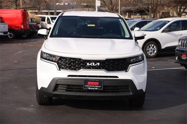 used 2023 Kia Sorento car, priced at $21,950