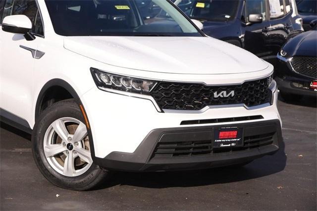 used 2023 Kia Sorento car, priced at $21,950