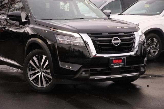 used 2022 Nissan Pathfinder car, priced at $32,950