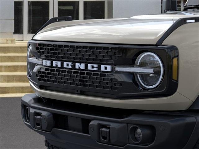 new 2025 Ford Bronco car, priced at $59,421