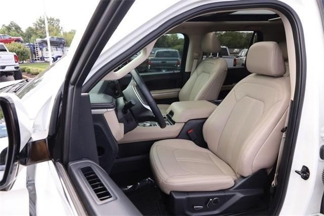 used 2024 Ford Expedition car, priced at $60,450