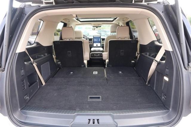 used 2024 Ford Expedition car, priced at $60,450