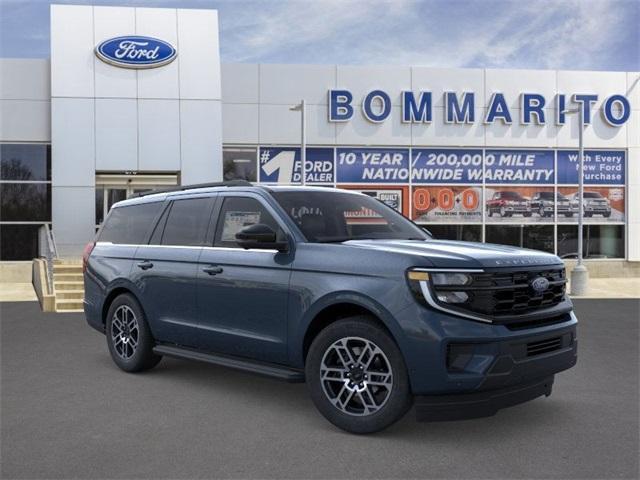 new 2025 Ford Expedition car, priced at $68,425