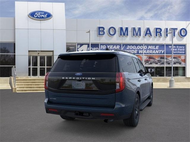 new 2025 Ford Expedition car, priced at $68,425