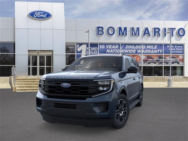 new 2025 Ford Expedition car, priced at $68,425