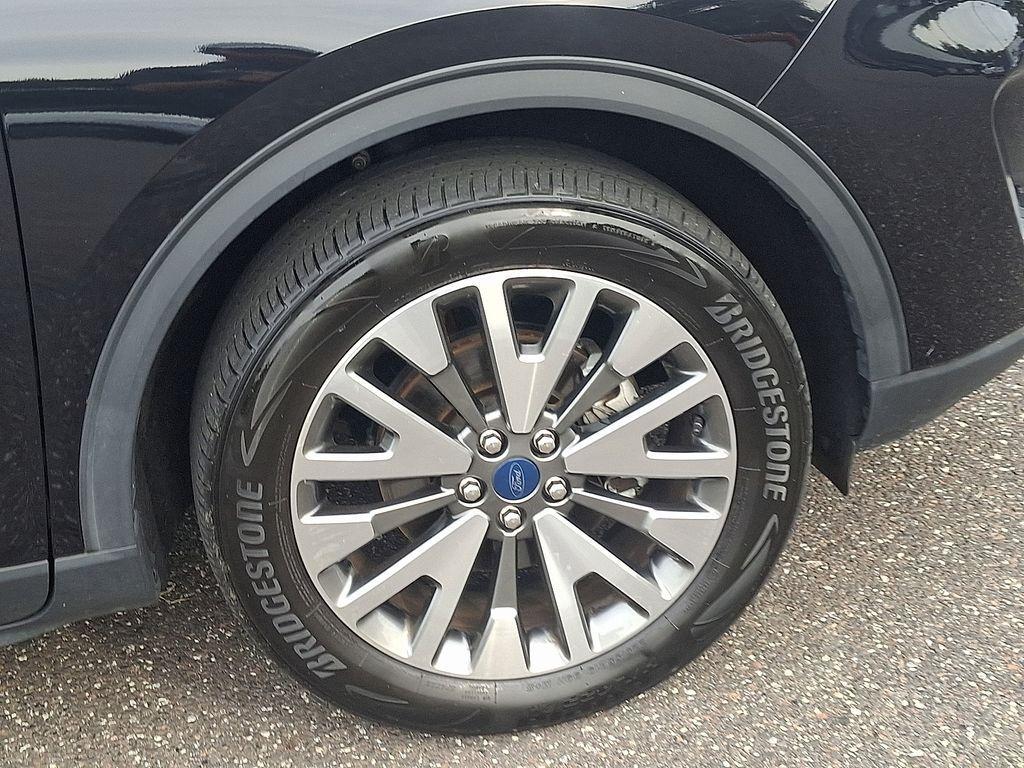 used 2022 Ford Escape car, priced at $27,197