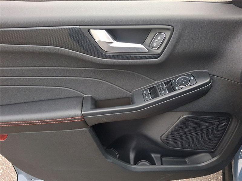 used 2025 Ford Escape car, priced at $28,999