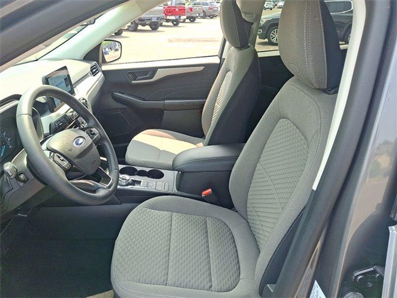 used 2022 Ford Escape car, priced at $20,999