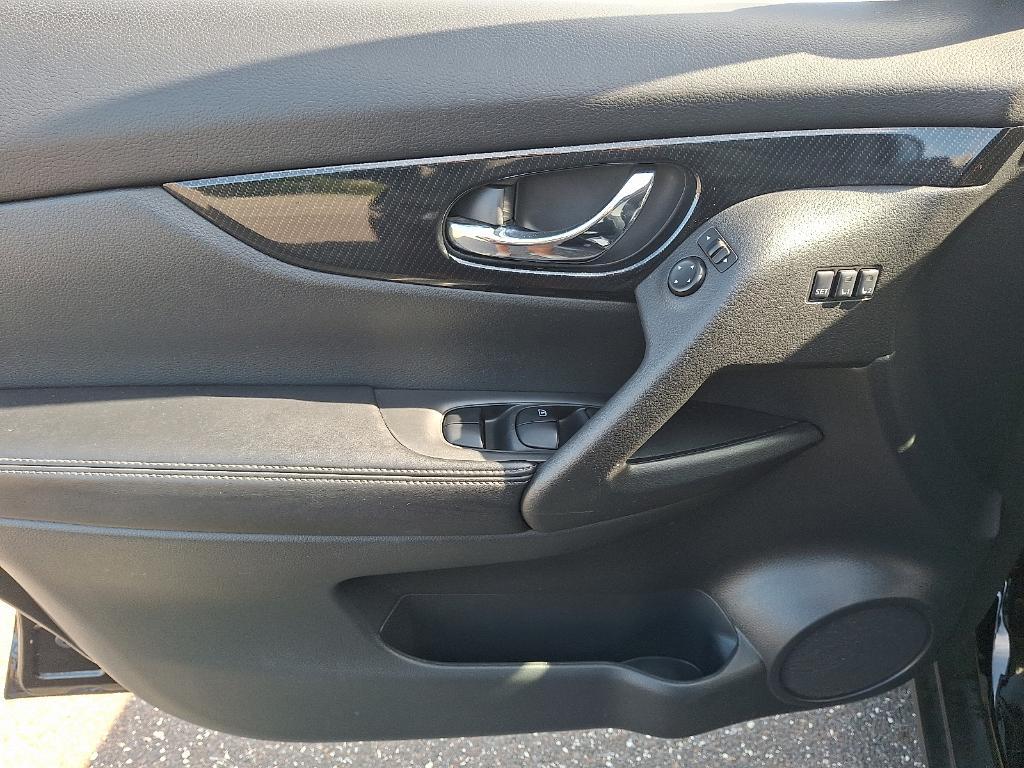 used 2019 Nissan Rogue car, priced at $14,495