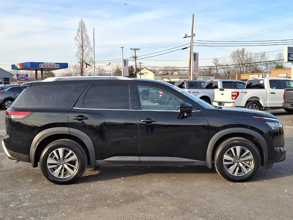 used 2022 Nissan Pathfinder car, priced at $31,999