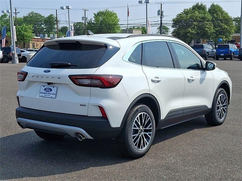 new 2025 Ford Escape car, priced at $31,530