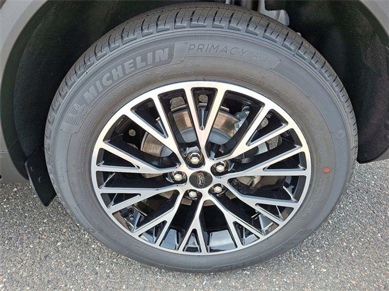 new 2025 Ford Escape car, priced at $31,530