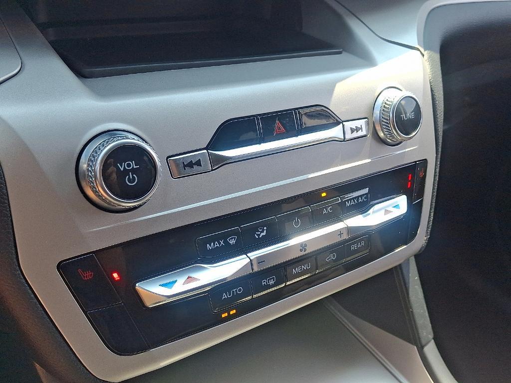used 2023 Ford Explorer car, priced at $33,495