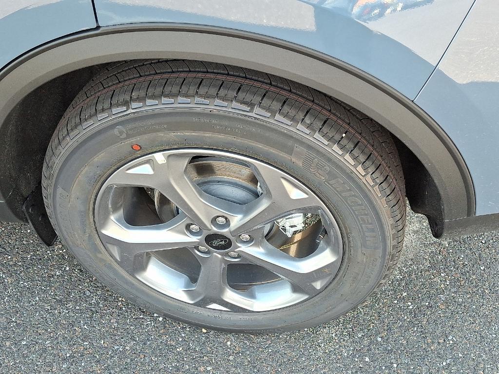 new 2026 Ford Escape car, priced at $32,029