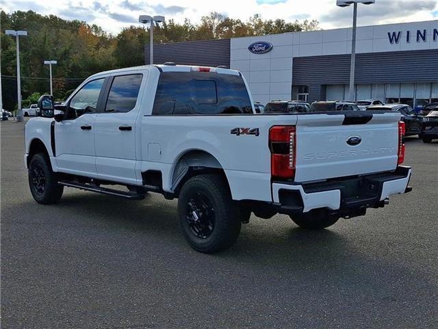 new 2025 Ford F-250 car, priced at $55,654