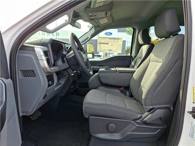 new 2025 Ford F-250 car, priced at $55,654