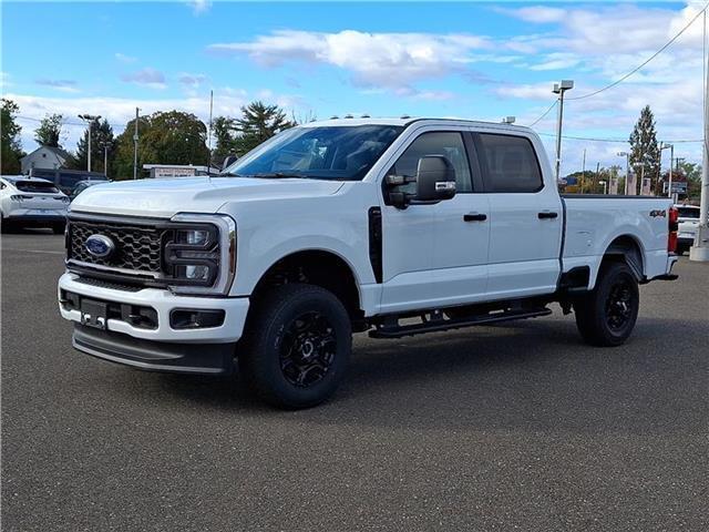 new 2025 Ford F-250 car, priced at $55,654