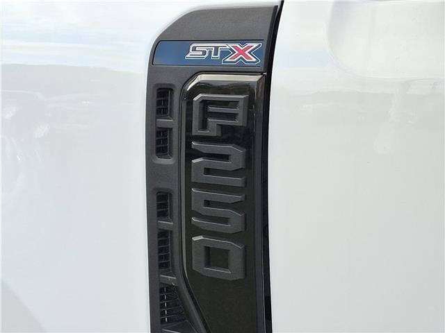 new 2025 Ford F-250 car, priced at $55,654