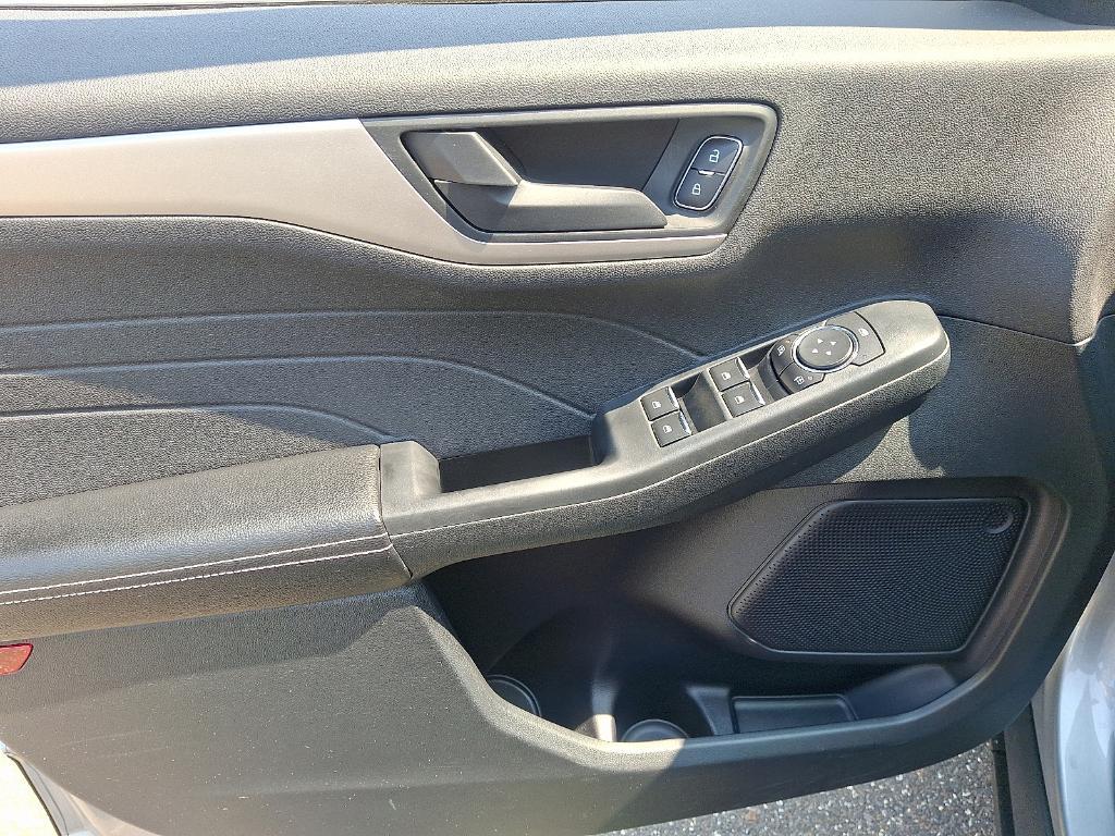 used 2022 Ford Escape car, priced at $22,749