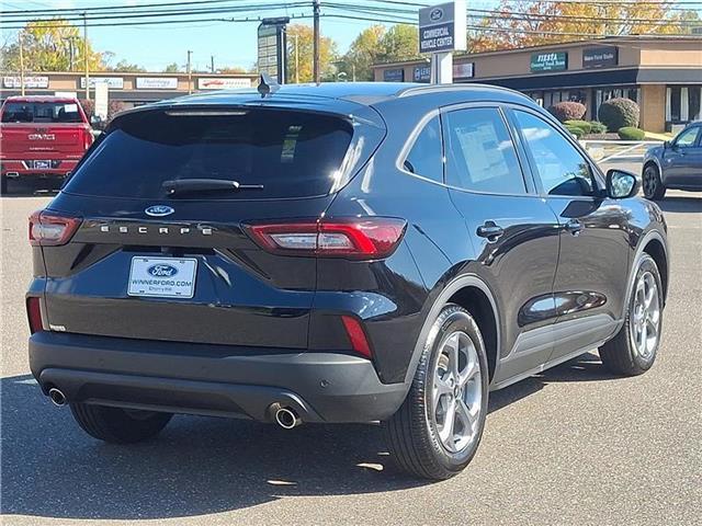 used 2025 Ford Escape car, priced at $31,500
