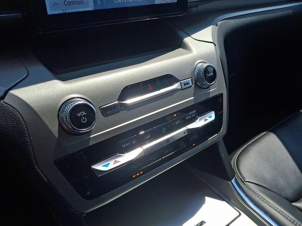 used 2022 Ford Explorer car, priced at $33,495