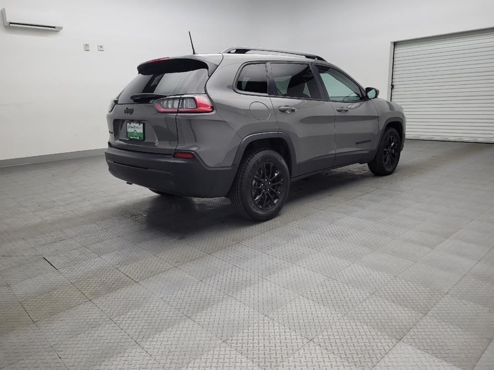 used 2023 Jeep Cherokee car, priced at $27,195