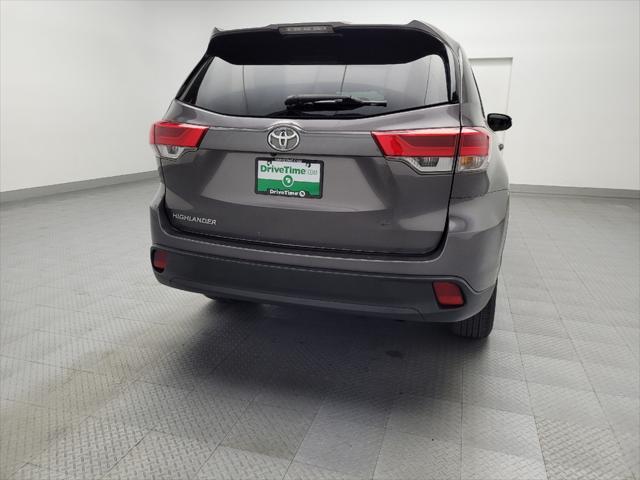 used 2019 Toyota Highlander car, priced at $21,795