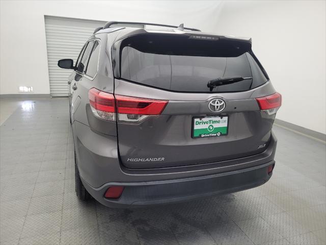 used 2019 Toyota Highlander car, priced at $26,895