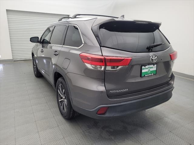 used 2019 Toyota Highlander car, priced at $26,895