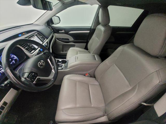 used 2019 Toyota Highlander car, priced at $26,895
