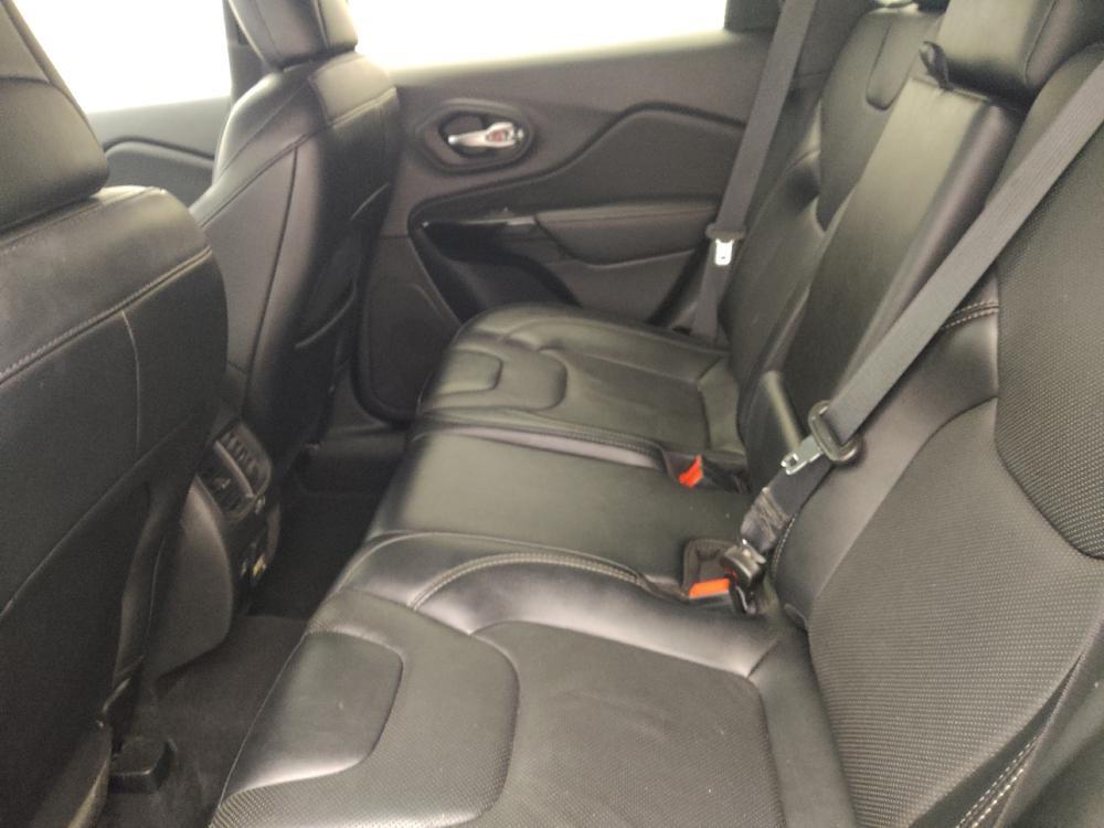 used 2023 Jeep Cherokee car, priced at $29,195