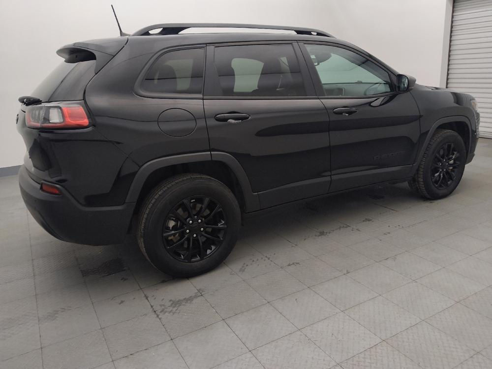used 2023 Jeep Cherokee car, priced at $29,195