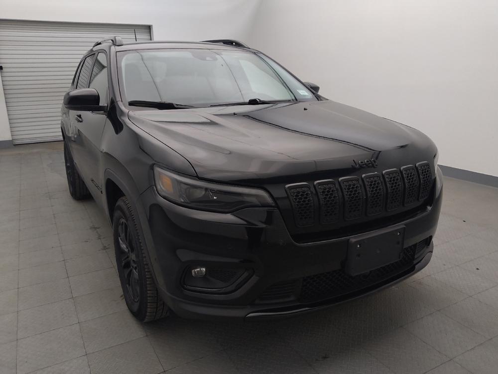 used 2023 Jeep Cherokee car, priced at $29,195