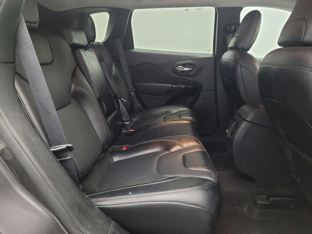 used 2023 Jeep Cherokee car, priced at $27,495