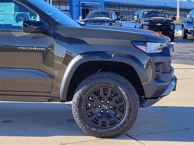 new 2024 Chevrolet Colorado car, priced at $43,710