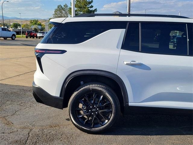 new 2024 Chevrolet Traverse car, priced at $45,330