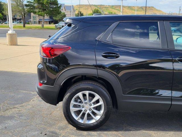 new 2025 Chevrolet TrailBlazer car, priced at $25,930