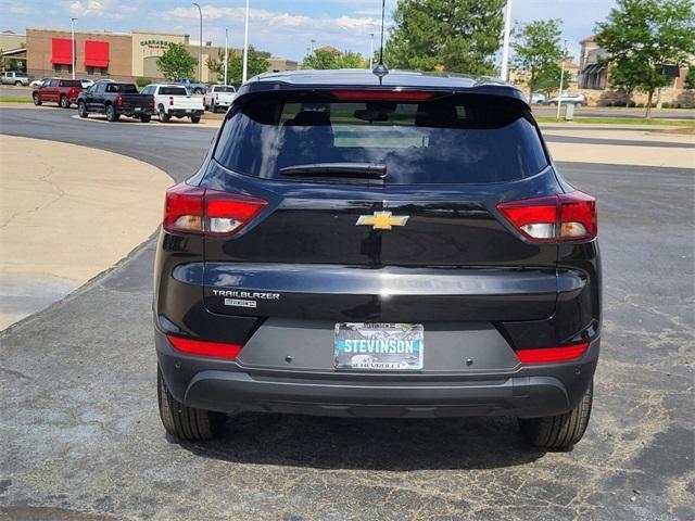 new 2025 Chevrolet TrailBlazer car, priced at $25,930