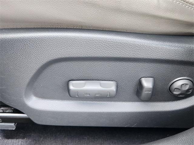 used 2018 Hyundai Santa Fe car, priced at $21,064