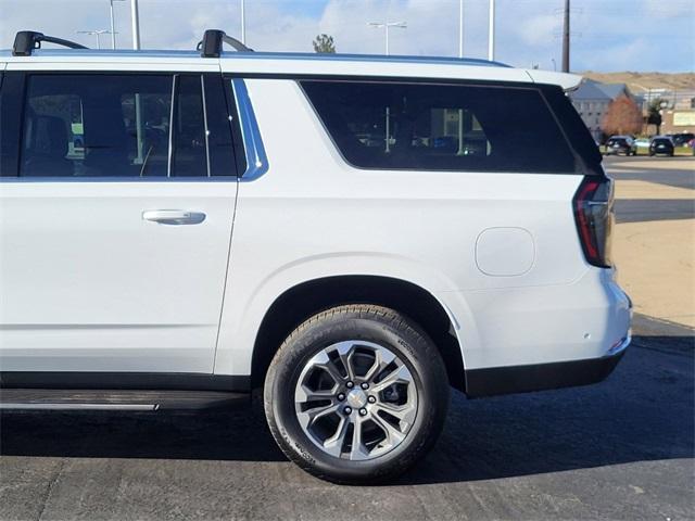 new 2025 Chevrolet Suburban car, priced at $77,320