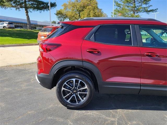 new 2025 Chevrolet TrailBlazer car, priced at $27,230