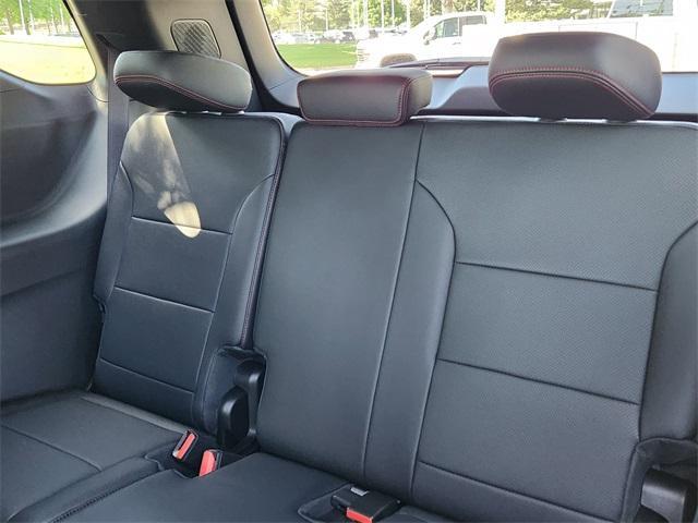 new 2025 Chevrolet Traverse car, priced at $56,565