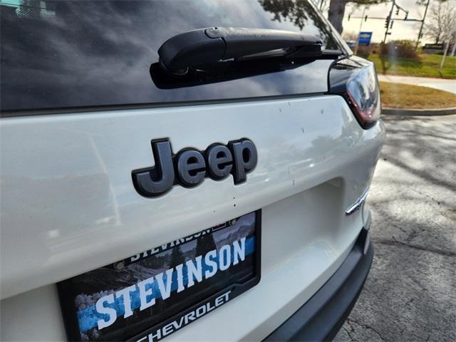 used 2019 Jeep Cherokee car, priced at $15,900