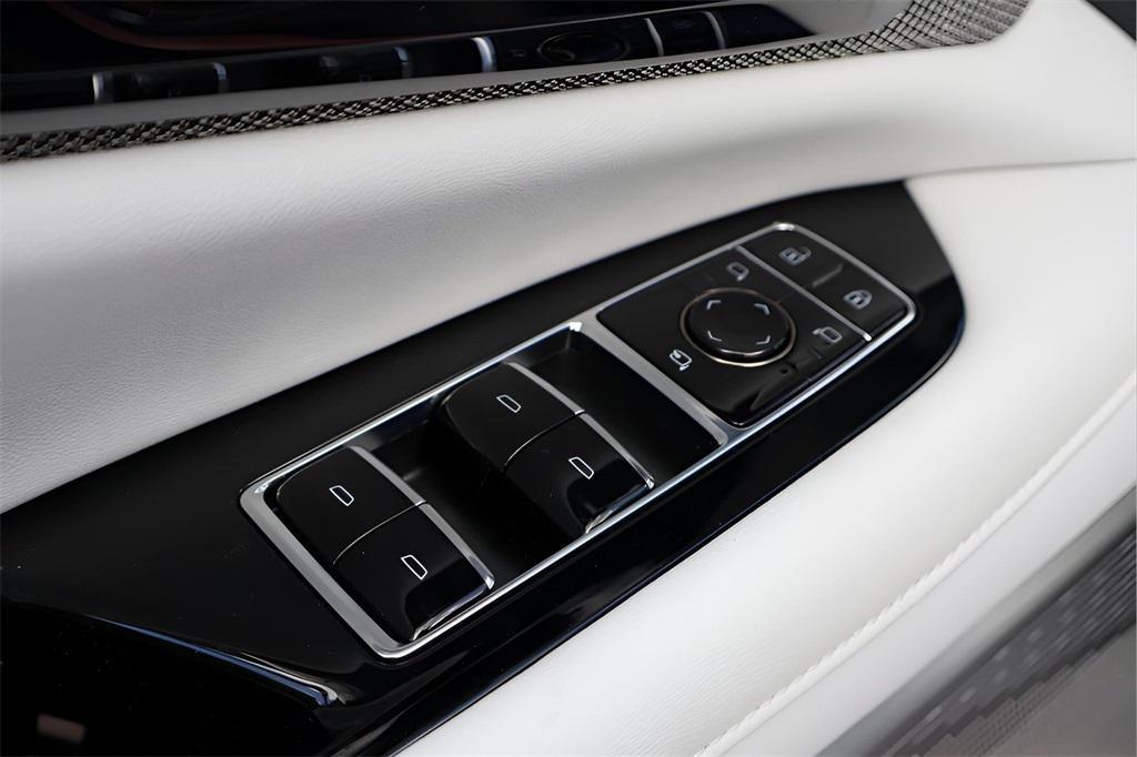 new 2025 Cadillac OPTIQ car, priced at $53,514