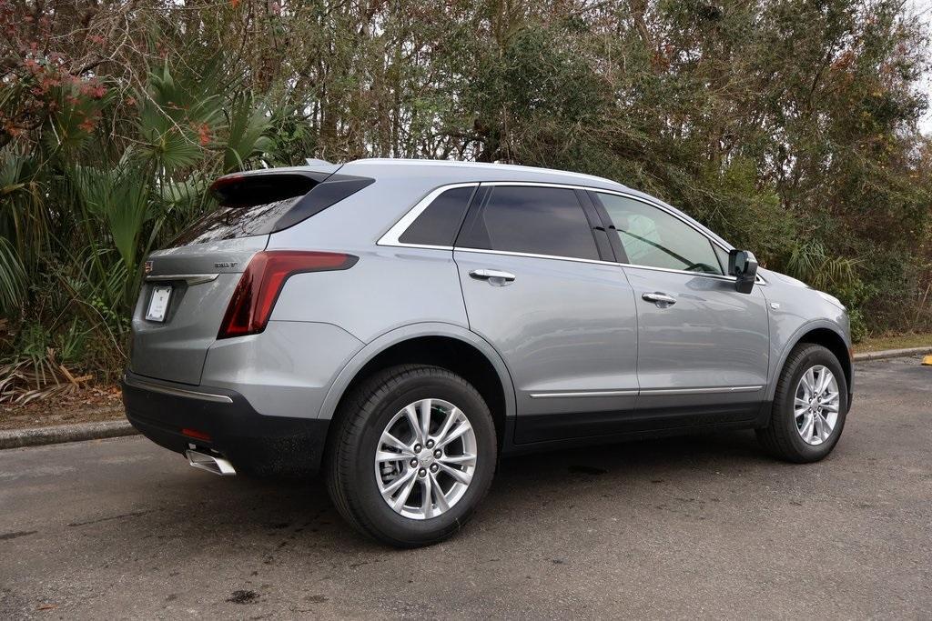 new 2025 Cadillac XT5 car, priced at $45,690