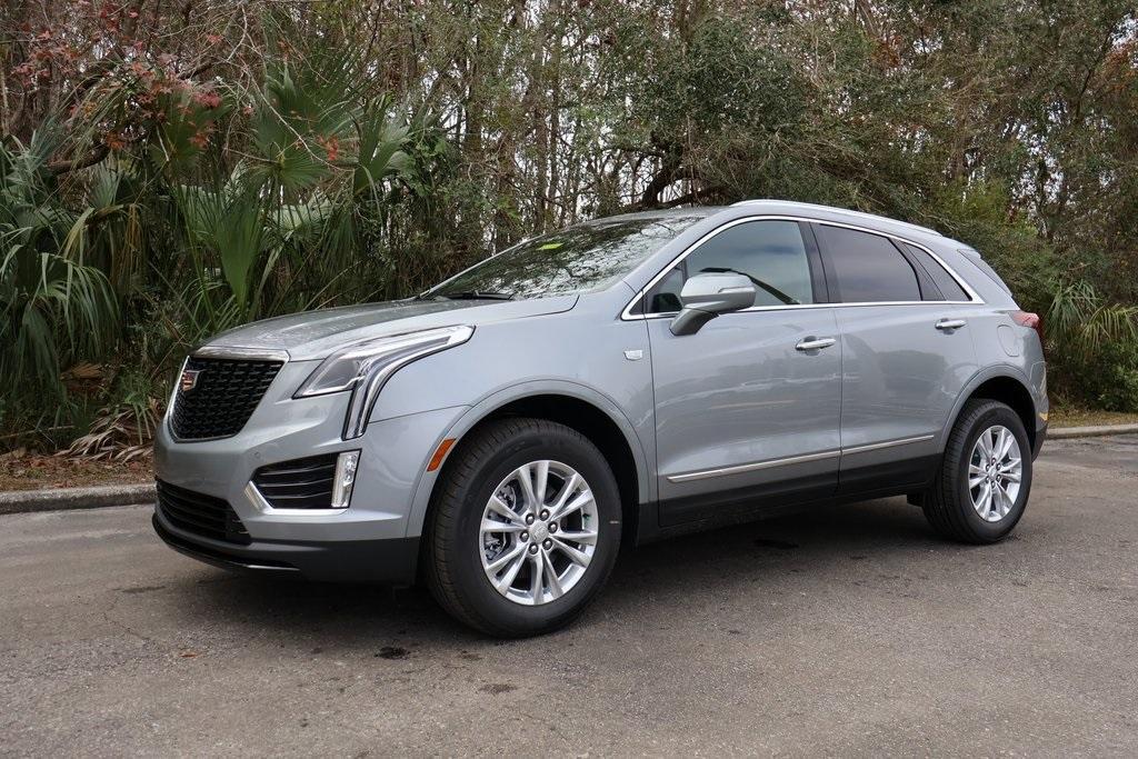 new 2025 Cadillac XT5 car, priced at $45,690