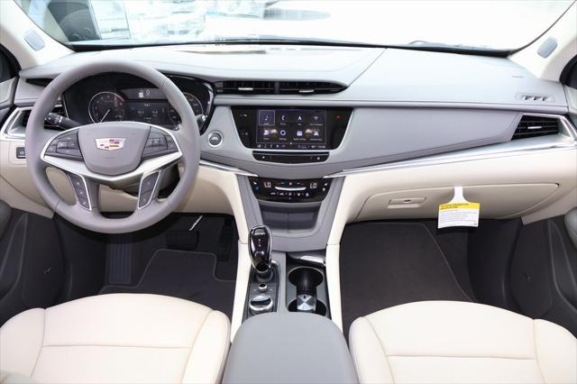 new 2025 Cadillac XT5 car, priced at $53,089