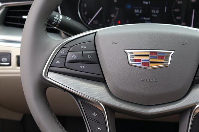 new 2025 Cadillac XT5 car, priced at $53,089