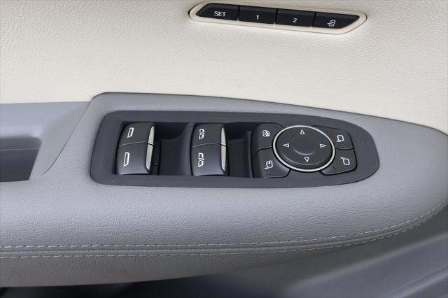 new 2025 Cadillac XT5 car, priced at $53,089